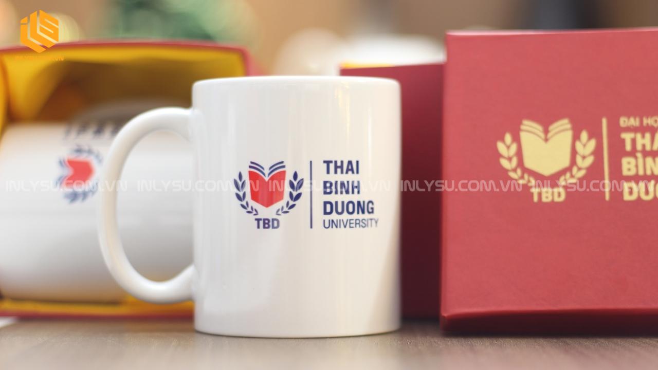 in ly sứ sự kiện logo doanh nghiệp làm quà tặng hội nghị chuyên nghiệp