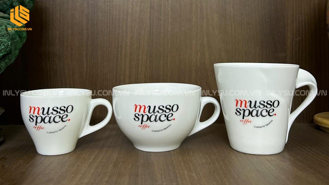 các loại ly sứ quai vuông và quai cách điệu độc đáo